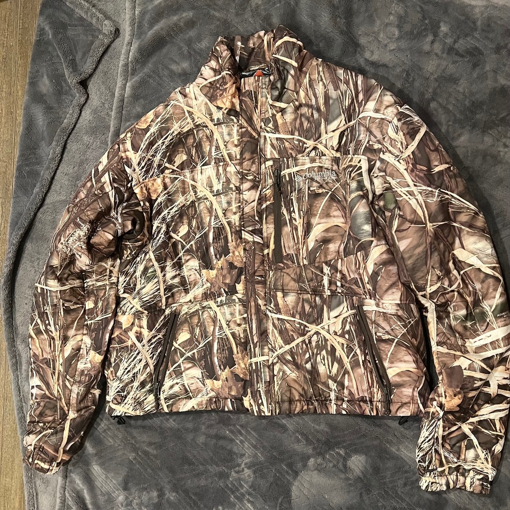 Columbia waterfowl jacket-Large
